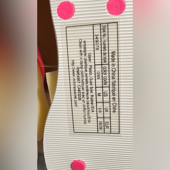 Beach Sandals size M or 5-6 Brand New - Picture 4 of 4